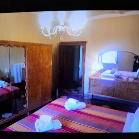 Apartment Velathri Volterra